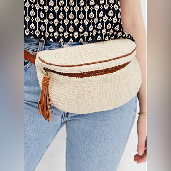 Urban Outfitters Ecote Crochet Fanny Pack🖤 - Picture 1 of 12